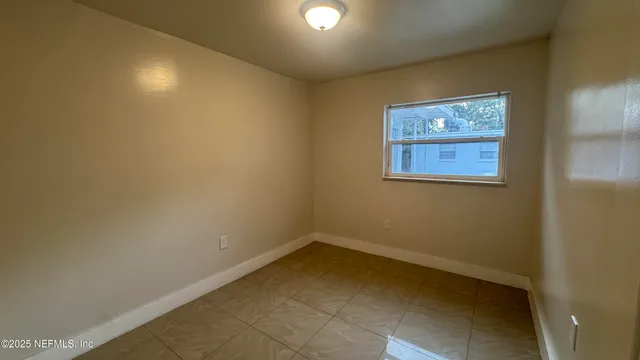 $1,100 | 1052 Maynard Street, Unit 1044, Jacksonville, FL 32208