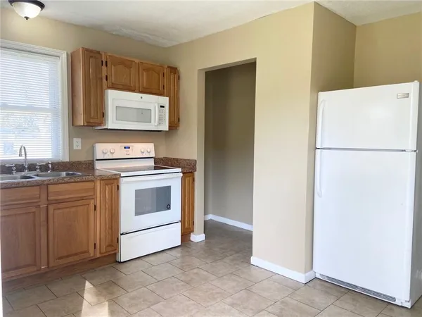 $200,000 | 2004-2006 South Hawthorne Avenue, Independence, MO 64052