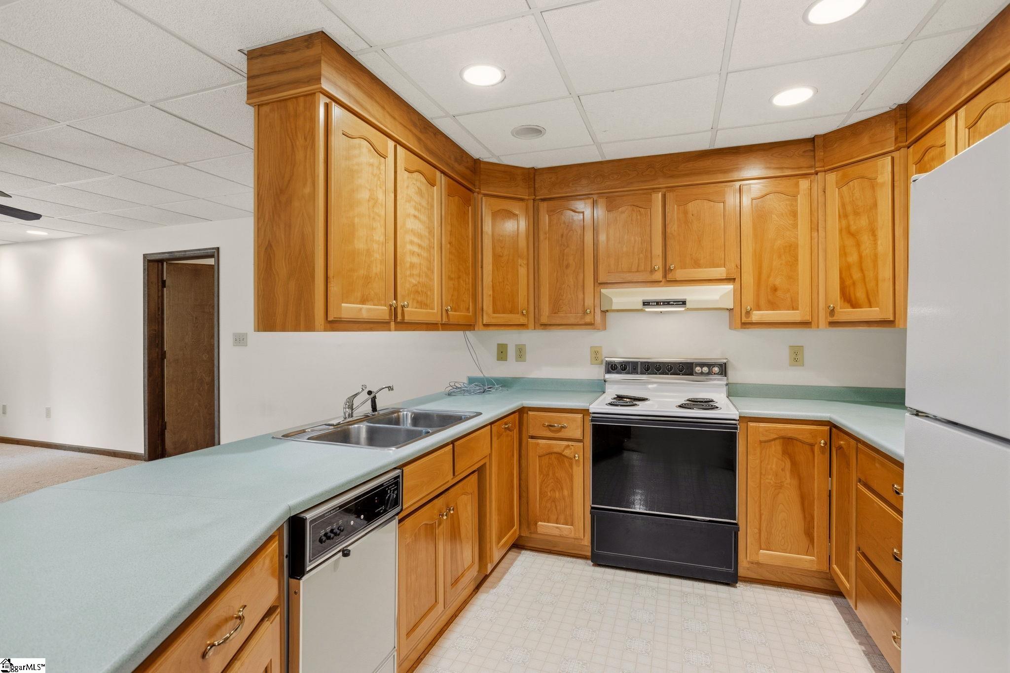 2314 State Park Road Greenville, SC 29609 - Photo 32 of 50