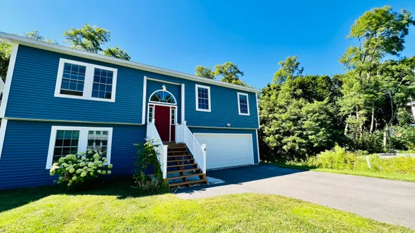 $395,000 | 40 Ellis Court, Bangor, ME 04401