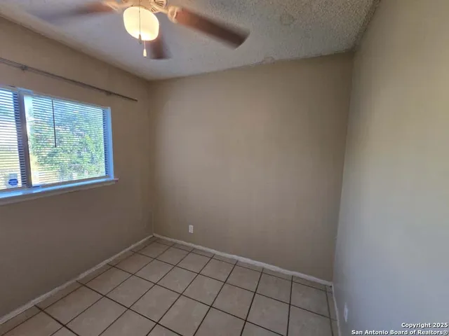 $1,300 | 8338 Longhorn Ridge Drive, Converse, TX 78109