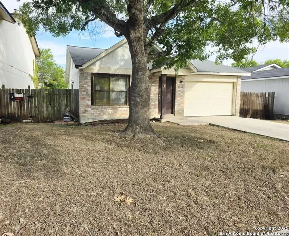 $1,300 | 8338 Longhorn Ridge Drive, Converse, TX 78109
