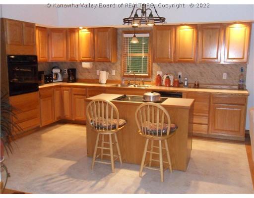 5279 Doc Bailey Road Charleston, WV 25313 - Photo 3 of 11 Kitchen.