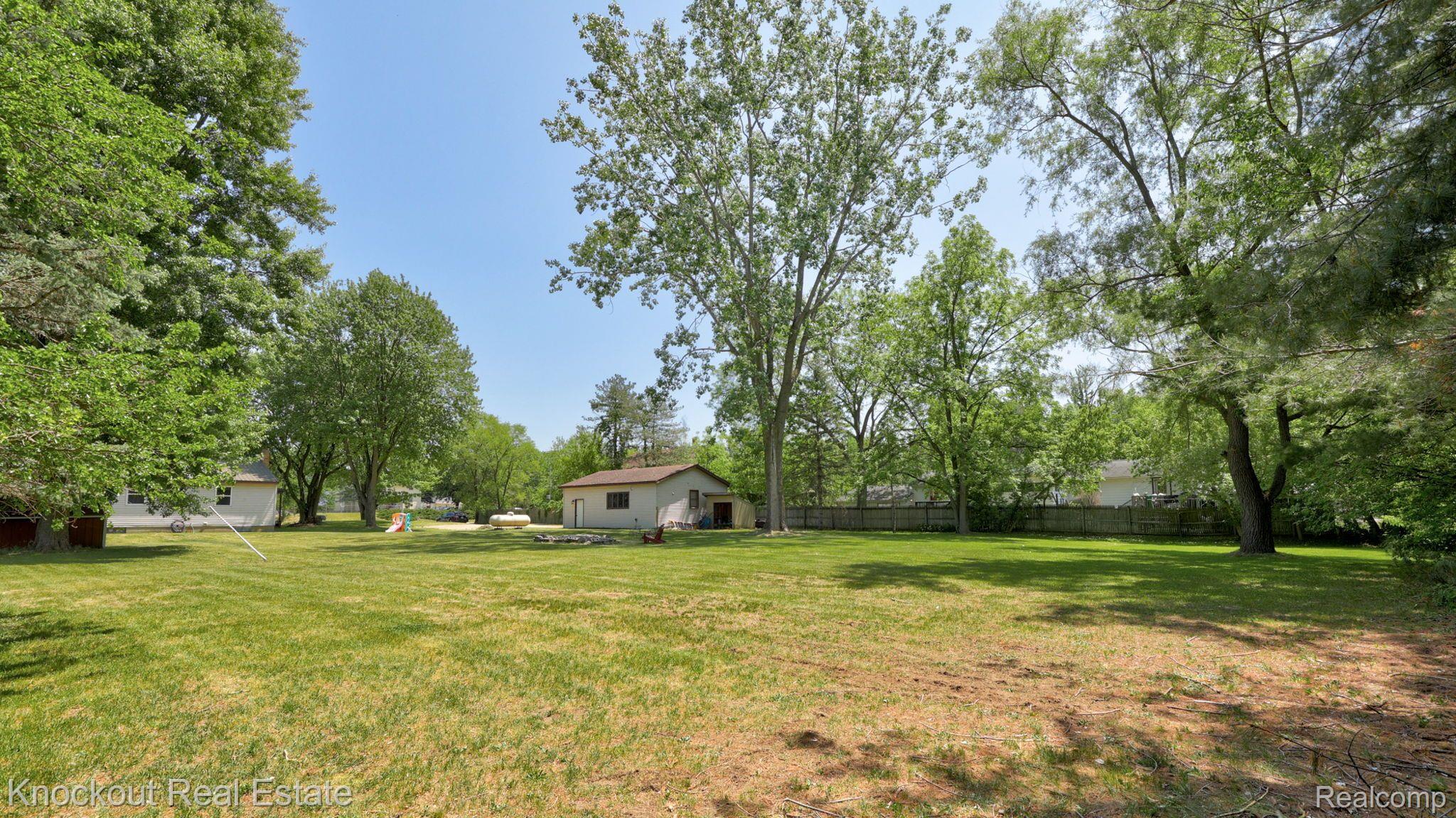 9478 Bray Road Millington, MI 48746 - Photo 35 of 39 Gallery Image 35