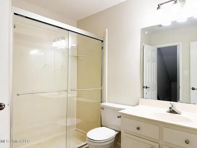 $375,000 | 6650 Scenic Hollow Road, Walls, MS 38680