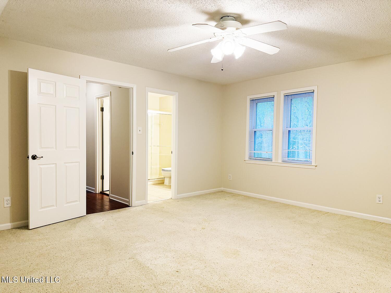 6650 Scenic Hollow Road Walls, MS 38680 - Photo 33 of 49 Upstairs Bedroom 3