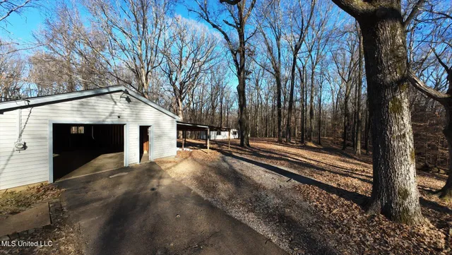 $375,000 | 6650 Scenic Hollow Road, Walls, MS 38680