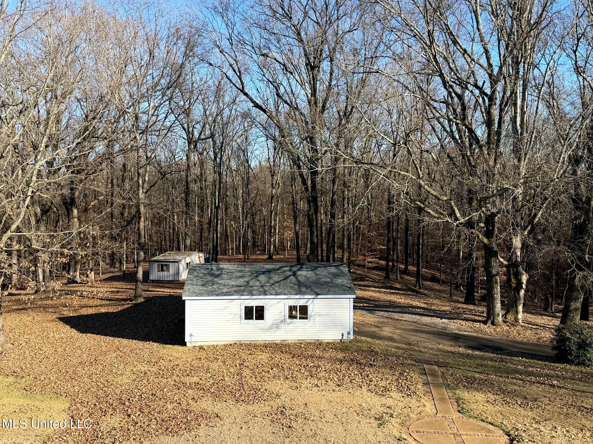 6650 Scenic Hollow Road Walls, MS 38680 - Photo 43 of 49 Exterior Shop 2