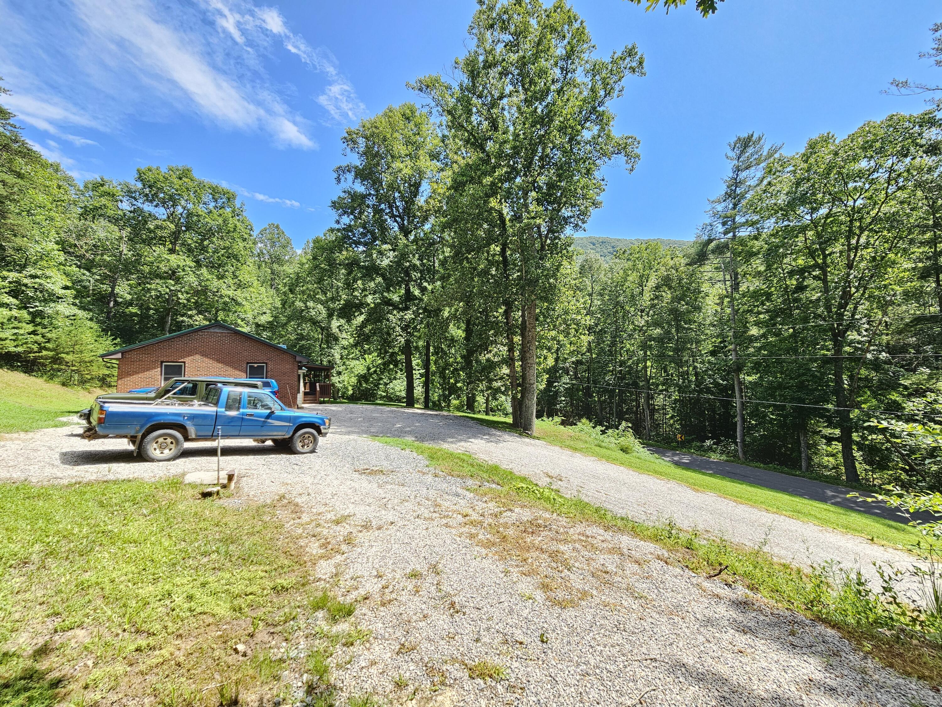 5283 Peaceful Valley Road New Castle, VA 24127 - Photo 23 of 29 Ample parking