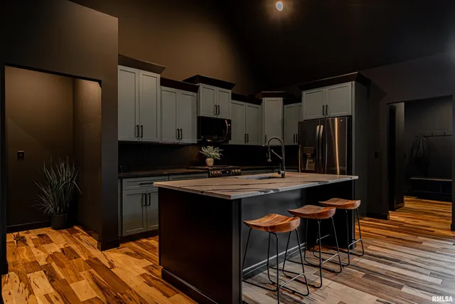 $650,000 | 1412 North Union Street, Lincoln, IL 62656