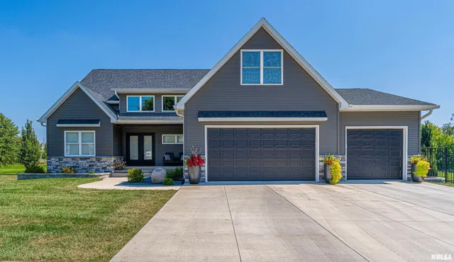 $650,000 | 1412 North Union Street, Lincoln, IL 62656