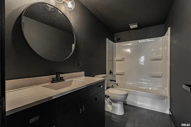 $650,000 | 1412 North Union Street, Lincoln, IL 62656