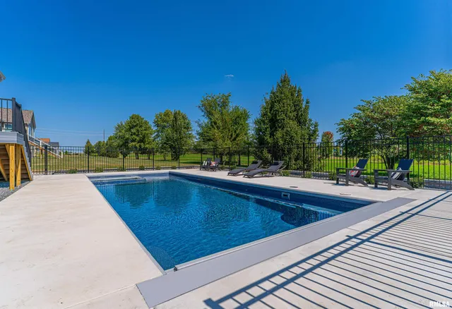 $650,000 | 1412 North Union Street, Lincoln, IL 62656