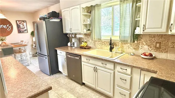 $259,900 | 3405 Neighbor Road, St. Joseph, MO 64506