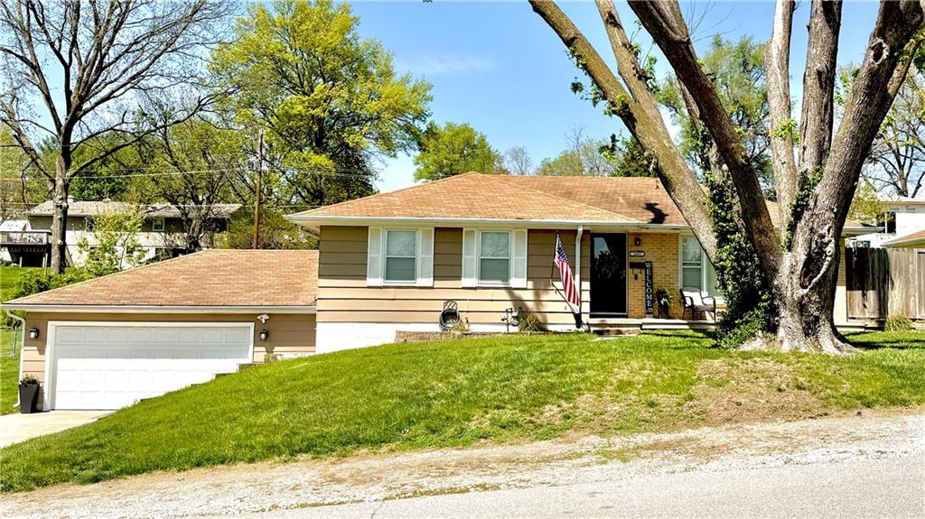 3405 Neighbor Road St. Joseph, MO 64506 - Photo 2 of 52