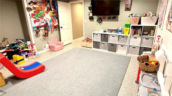 $259,900 | 3405 Neighbor Road, St. Joseph, MO 64506