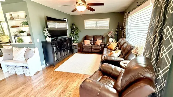 $259,900 | 3405 Neighbor Road, St. Joseph, MO 64506