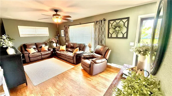 $259,900 | 3405 Neighbor Road, St. Joseph, MO 64506