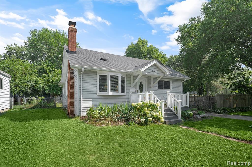 567 Roth Boulevard Clawson, MI 48017 - Photo 2 of 26