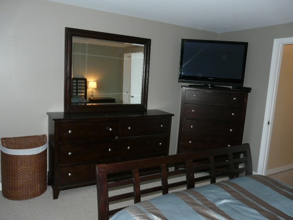 100 Roper Street, Unit E Lowell, MA 01852 - Photo 13 of 26 Gallery Image 13