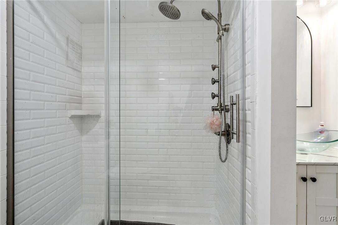690 Daniels Road Nazareth, PA 18064 - Photo 26 of 41 Gallery Image 26
