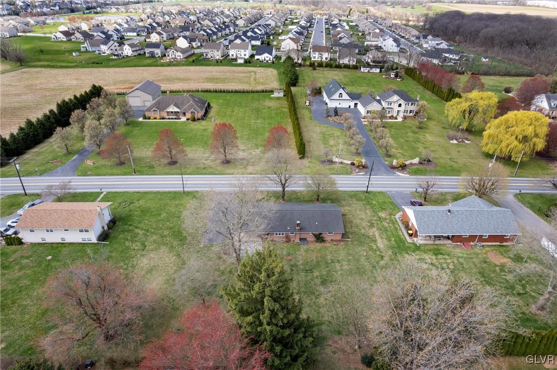 690 Daniels Road Nazareth, PA 18064 - Photo 36 of 41 Gallery Image 36