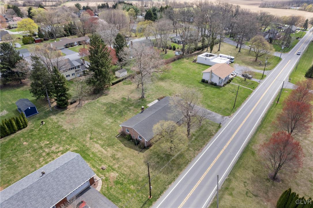 690 Daniels Road Nazareth, PA 18064 - Photo 37 of 41 Gallery Image 37