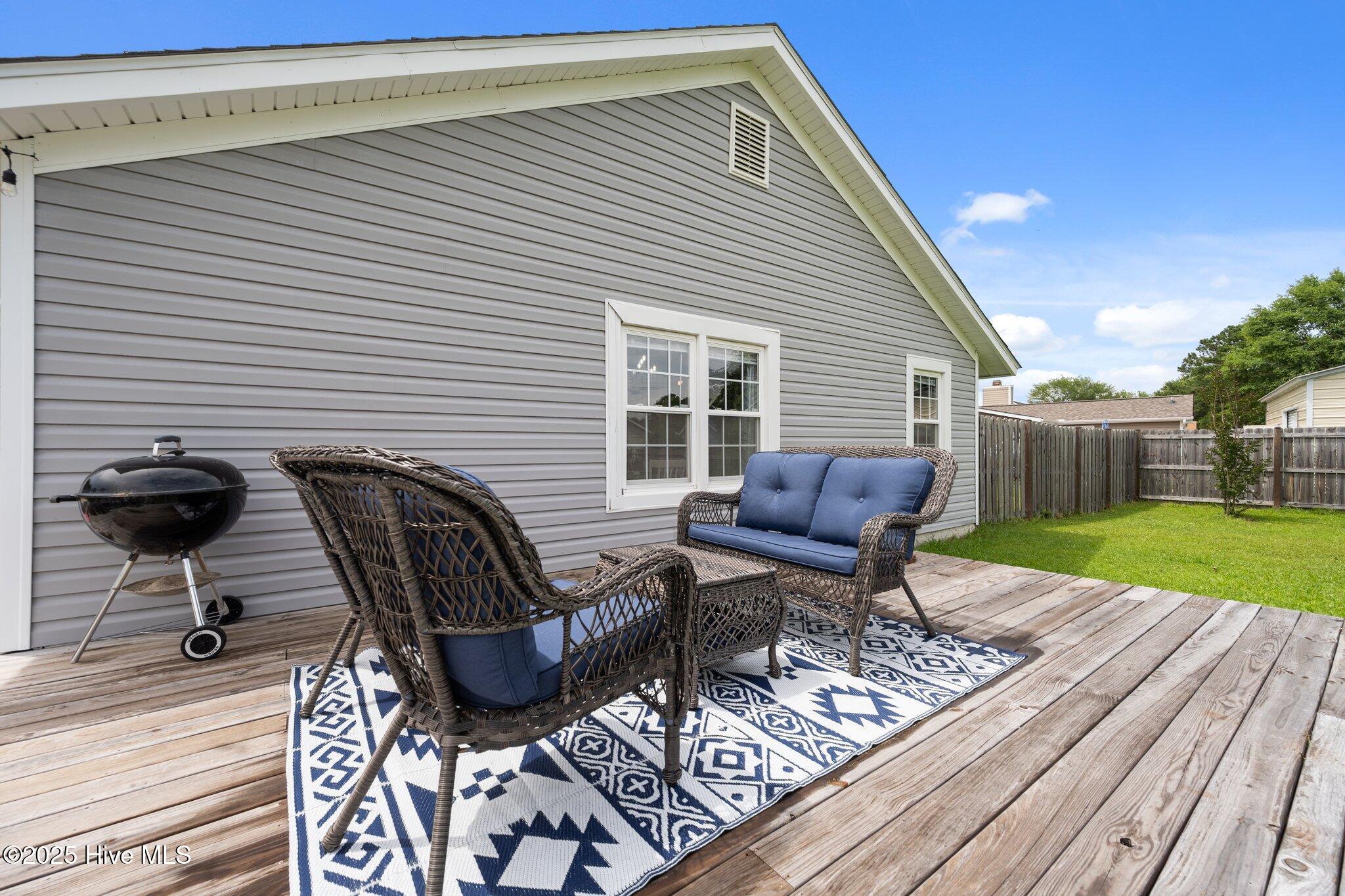 314 Quail Ridge Road Jacksonville, NC 28546 - Photo 39 of 52 39-web-or-mls-10