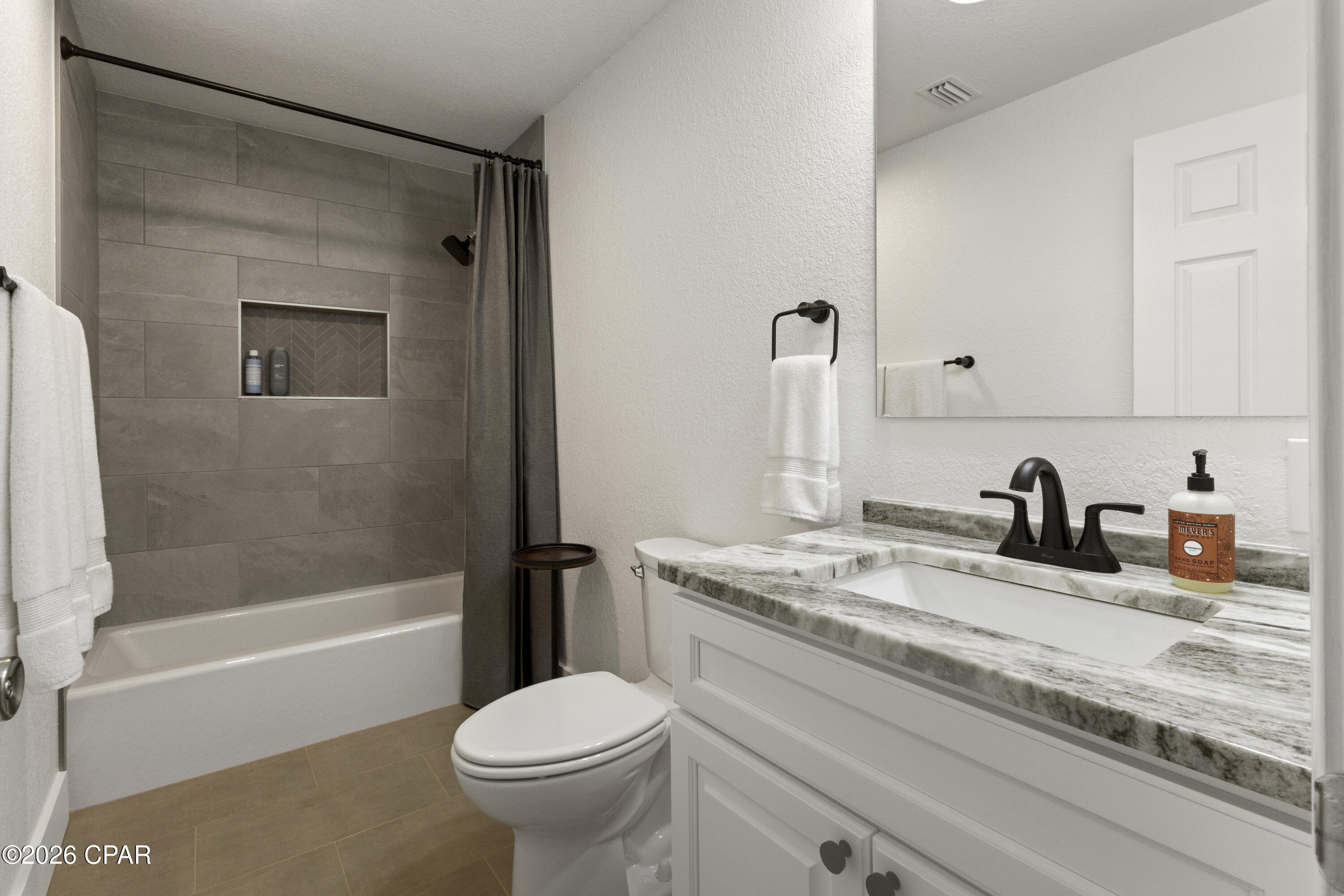 2139 Dothan Court Chipley, FL 32428 - Photo 16 of 31