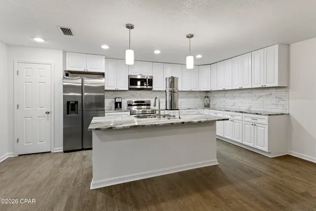 $329,999 | 2139 Dothan Court, Chipley, FL 32428