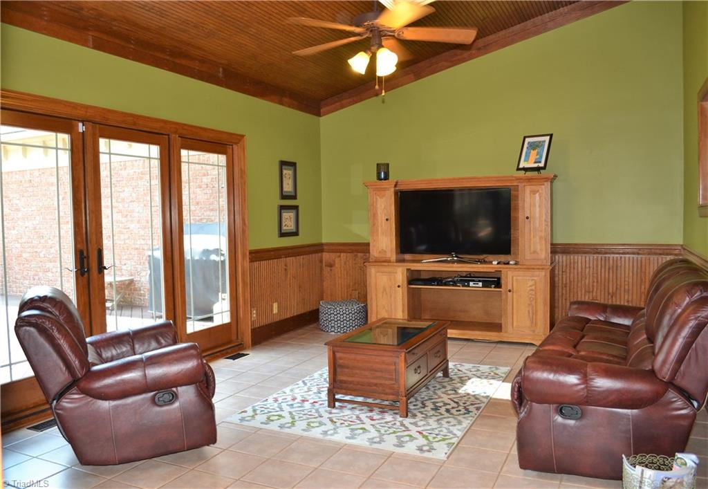 8237 Stafford Mill Road Oak Ridge, NC 27310 - Photo 8 of 30