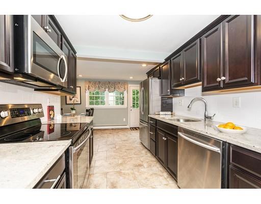 41 Woodbriar Road Wakefield, MA 01880 - Photo 7 of 29 Gallery Image 7