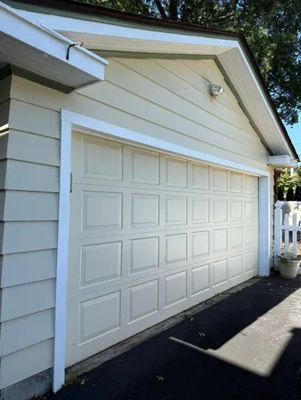 $1,800 | 1901 Avon Road Southwest, Unit LOWR, Roanoke, VA 24015