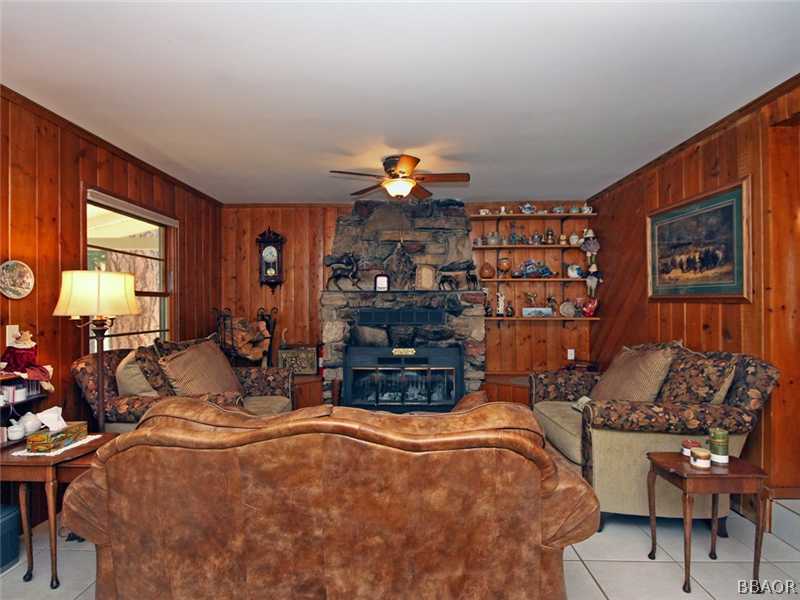 1004 Canyon Road Fawnskin, CA 92333 - Photo 3 of 25