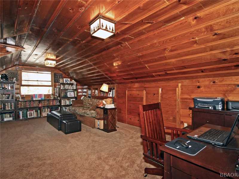 1004 Canyon Road Fawnskin, CA 92333 - Photo 4 of 25 a view of workspace with furniture