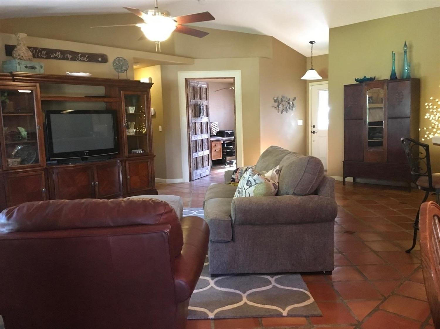 2090 Rodgers Road Hanford, CA 93230 - Photo 10 of 36 Gallery Image 10