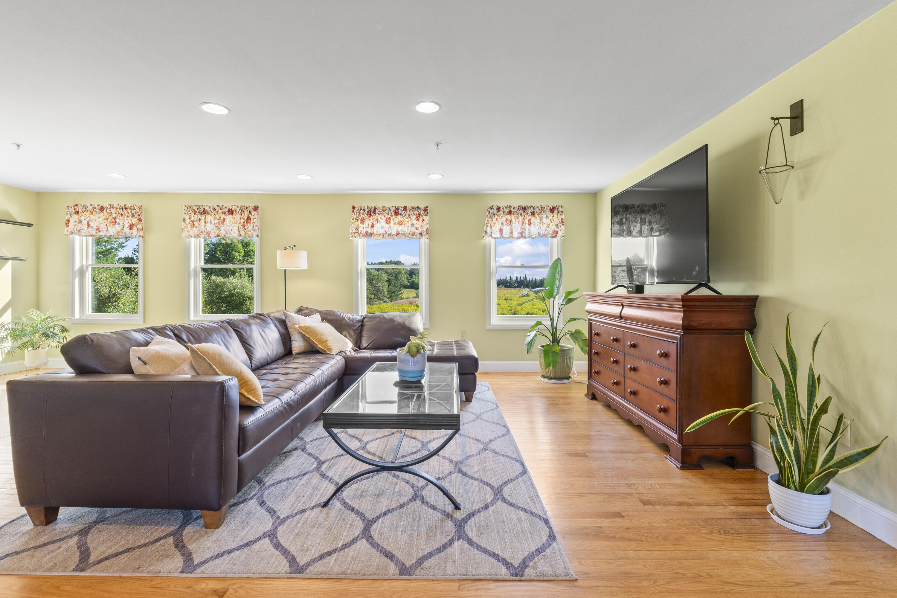 19 Dundee Road Gorham, ME 04038 - Photo 28 of 84 19 Dundee Rd_132