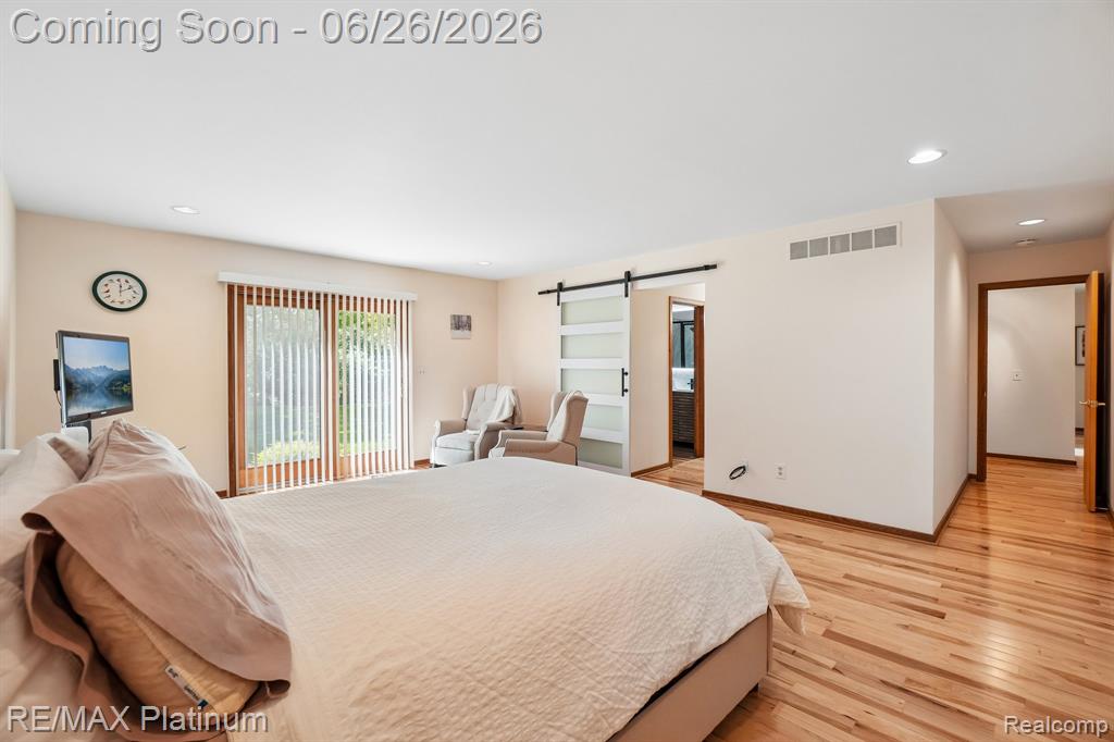 6100 Oak Valley Road Brighton, MI 48116 - Photo 12 of 47