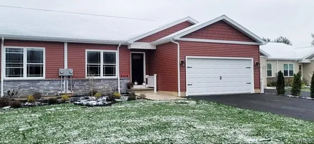 $377,918 | 0 East Hill Run, Unit 13, Springville, NY 14141