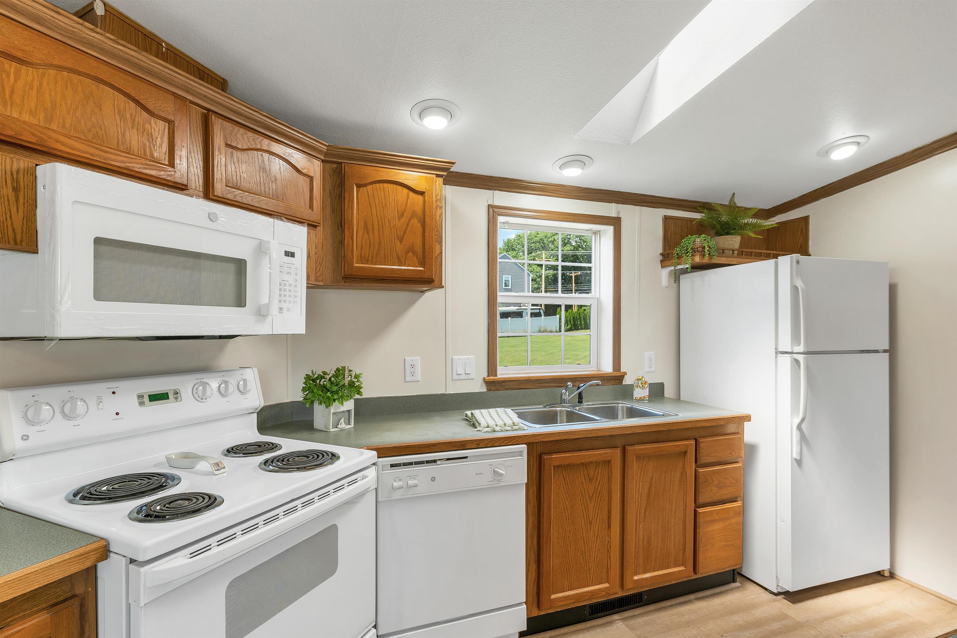 7 1st Street Exeter, NH 03833 - Photo 12 of 30