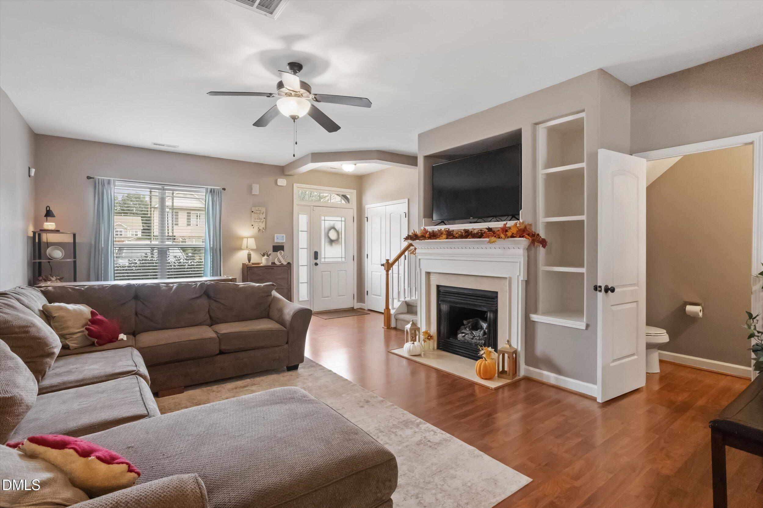 217 Morgan Brook Way Rolesville, NC 27571 - Photo 9 of 47 09-217 Morgan Brook Way_10102026_22