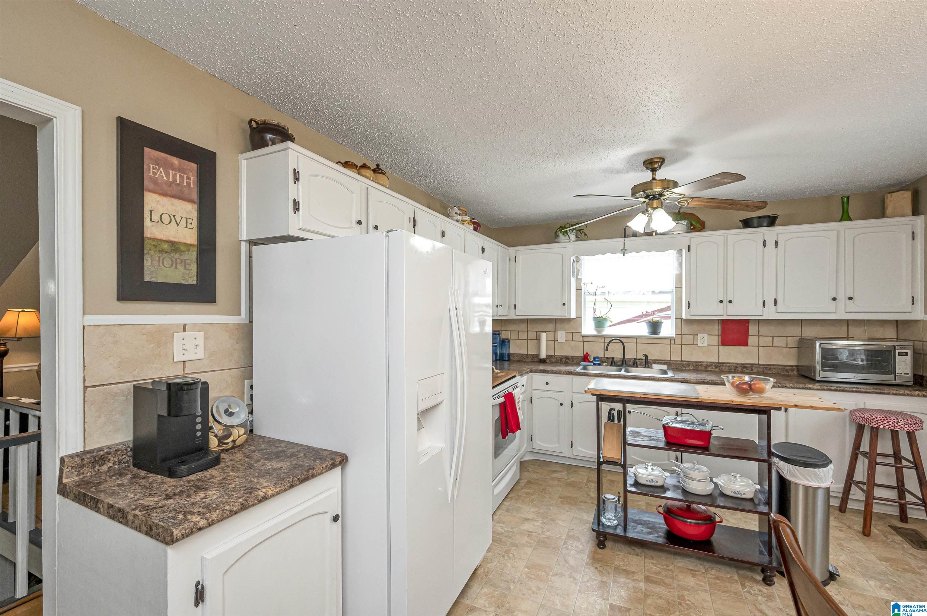 1241 Maitland Road Leeds, AL 35094 - Photo 9 of 28