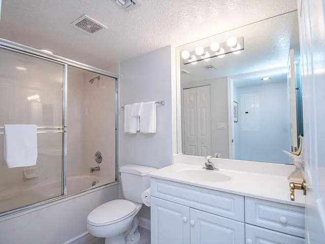 a car parked in front of a building