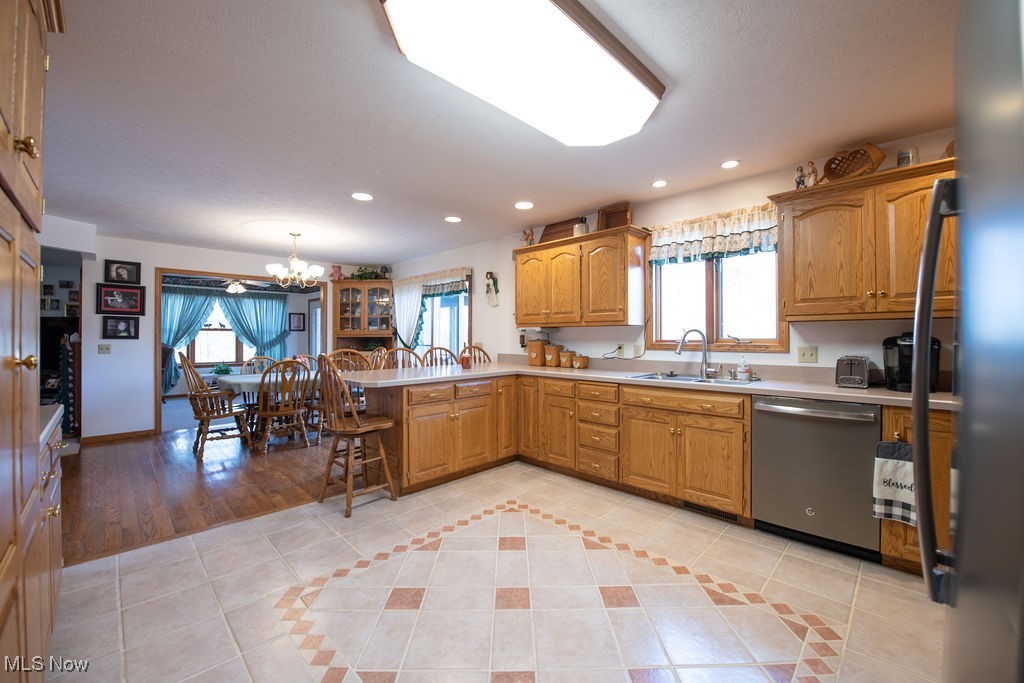 5316 Green Ridge Road Southeast New Philadelphia, OH 44663 - Photo 15 of 50 Open kitchen area