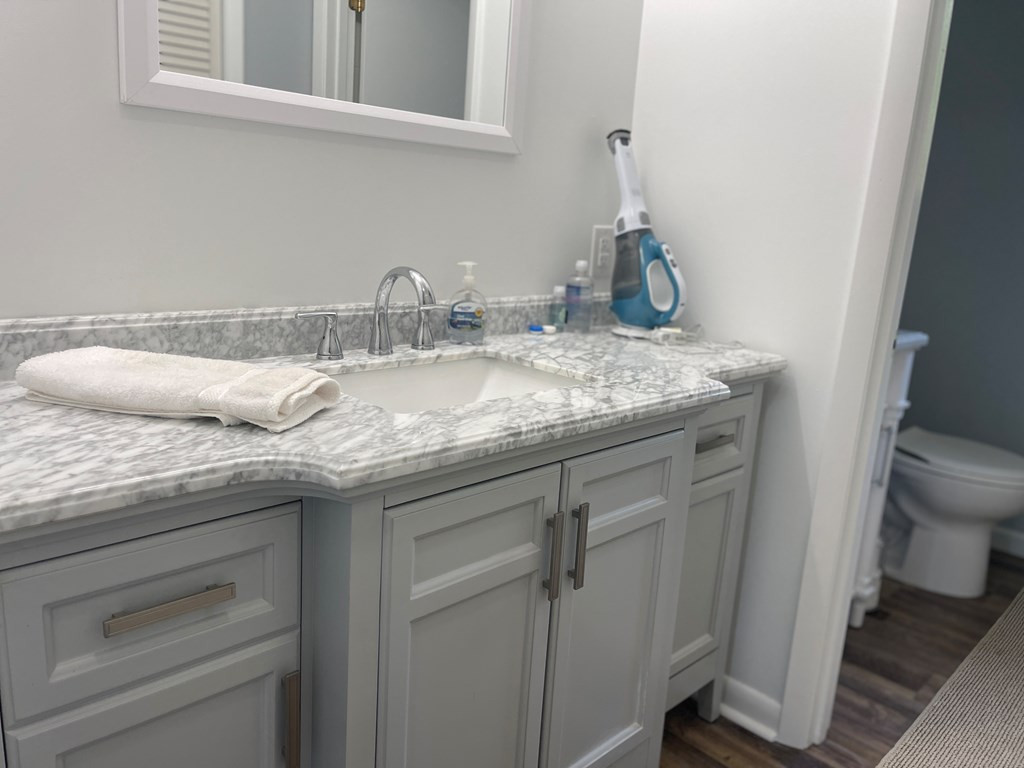 500 B-5 Marina Road, Unit B5 Murphy, NC 28906 - Photo 17 of 62 UPDATED BATHROOM