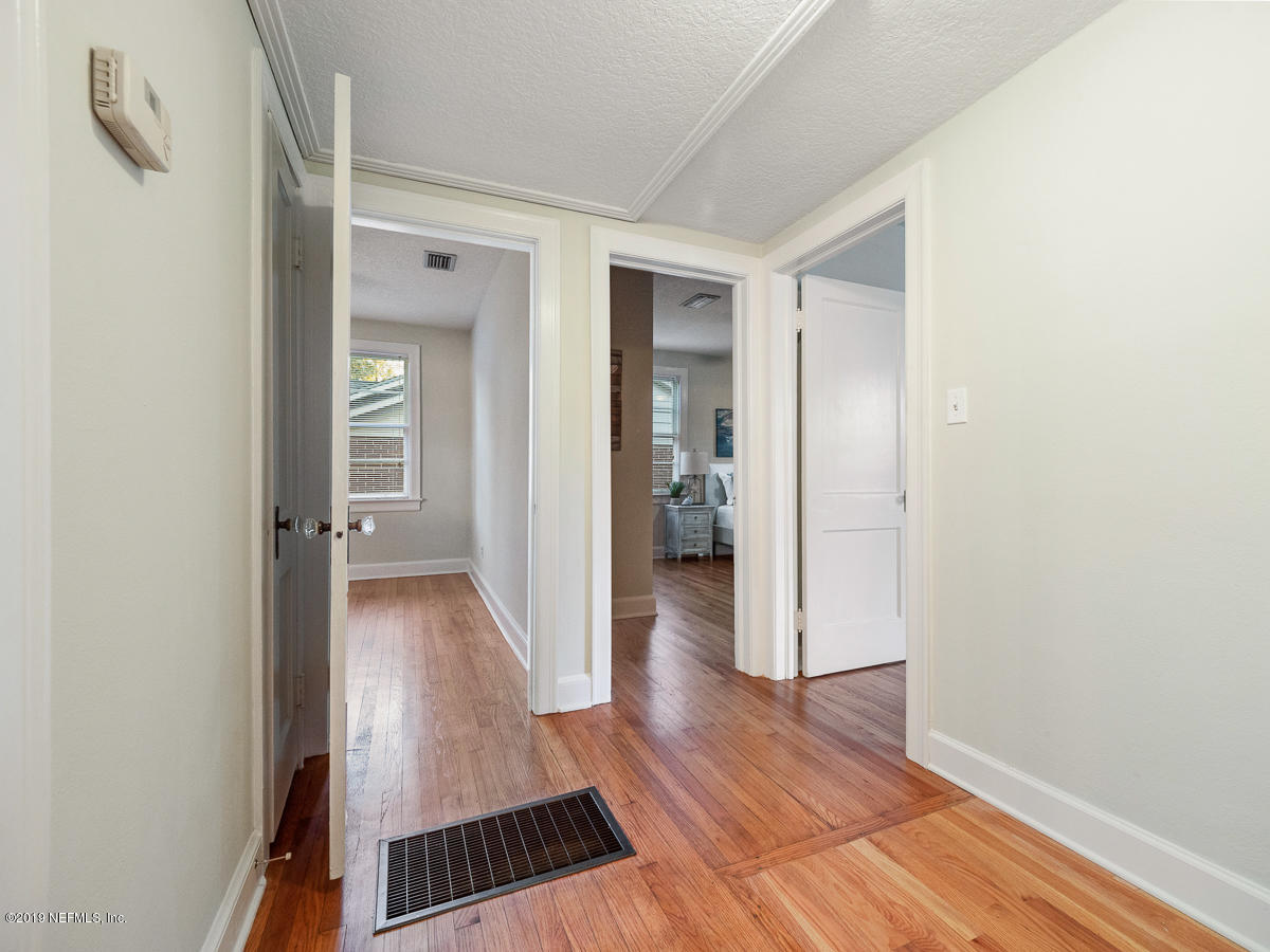 3981 Gadsden Road Jacksonville, FL 32207 - Photo 23 of 34 wooden floor in a gallery