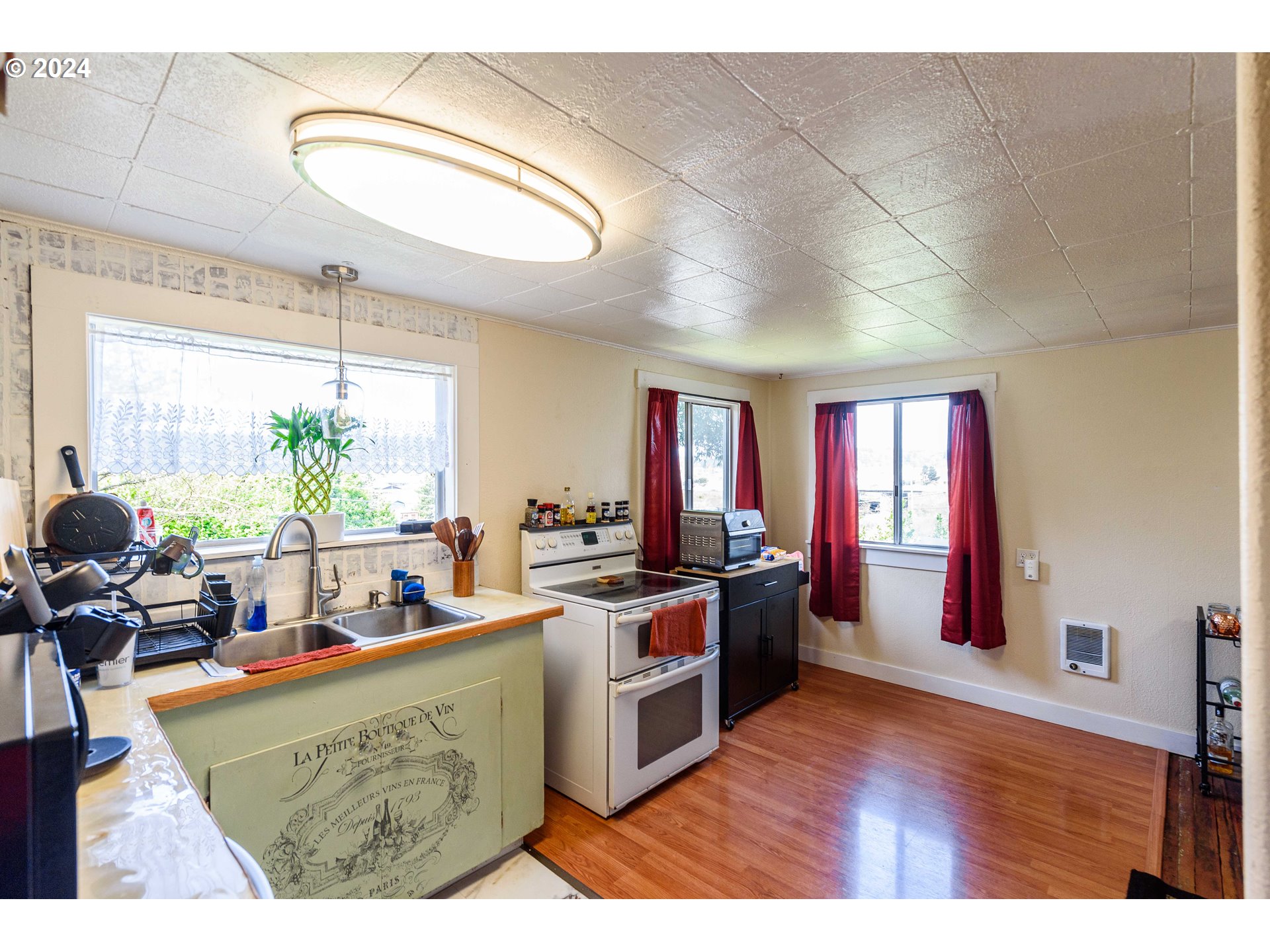 63684 Barry Road Coos Bay, OR 97420 - Photo 11 of 42 Gallery Image 11