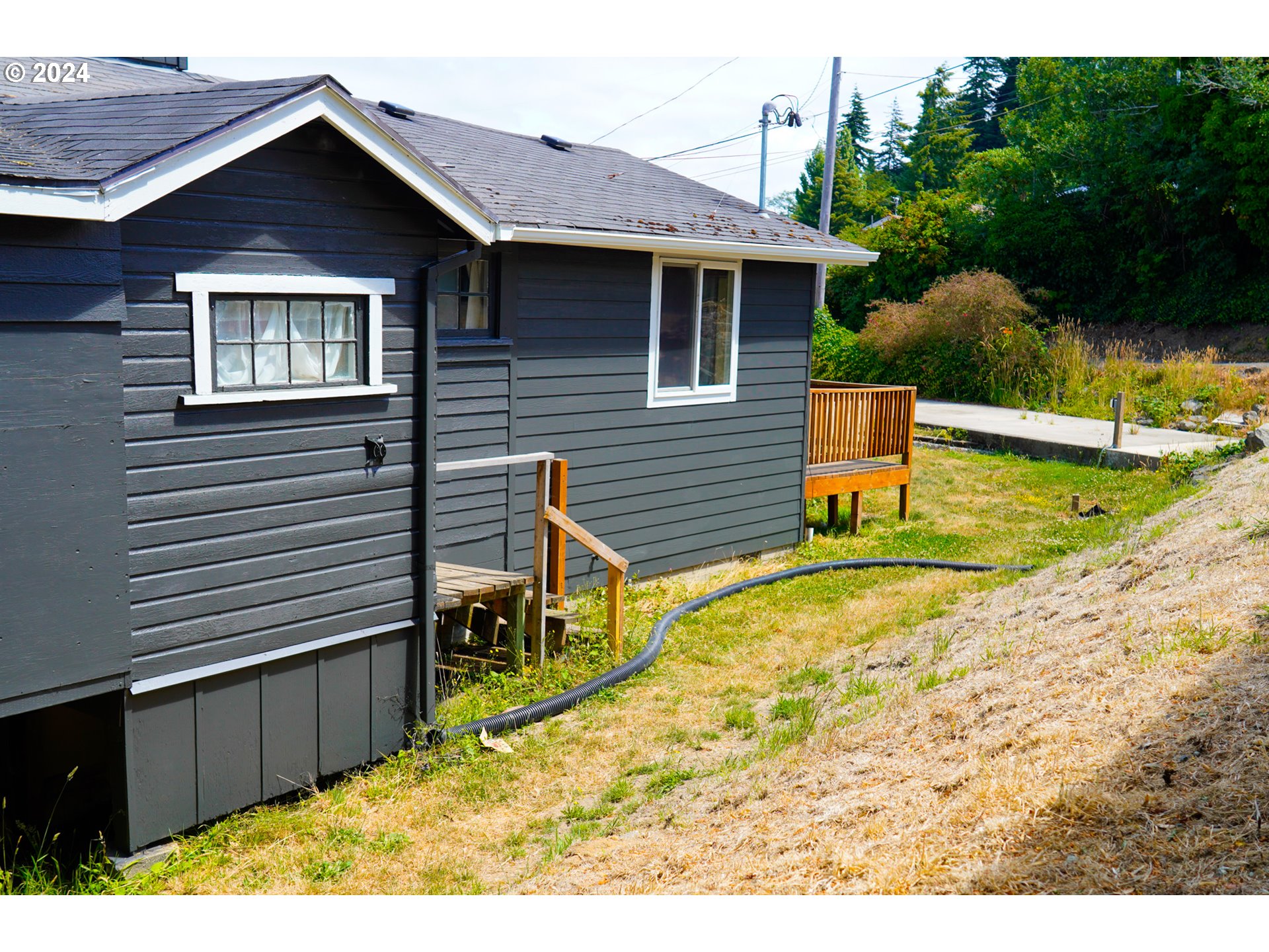 63684 Barry Road Coos Bay, OR 97420 - Photo 4 of 42 Gallery Image 4