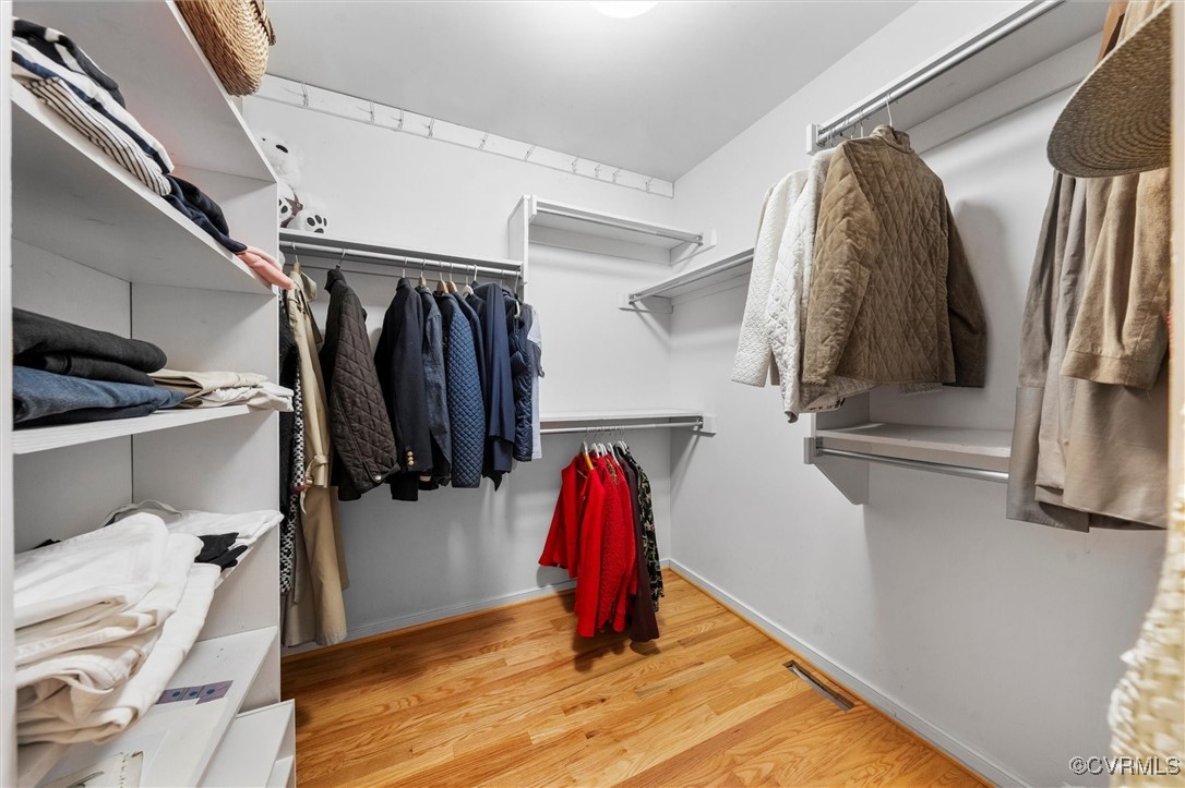 5814 Spinnaker Cove Road Midlothian, VA 23112 - Photo 23 of 46 Walk in closet