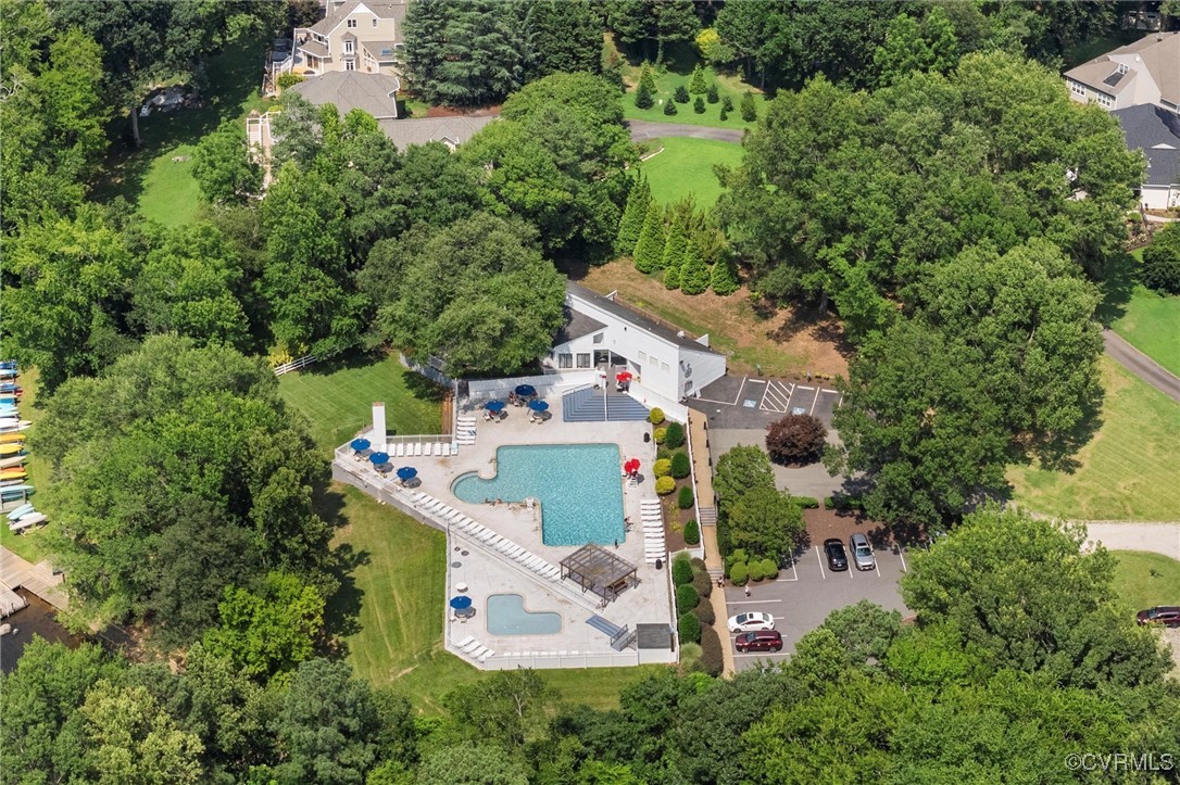 5814 Spinnaker Cove Road Midlothian, VA 23112 - Photo 43 of 46 Aerial view of a community pool